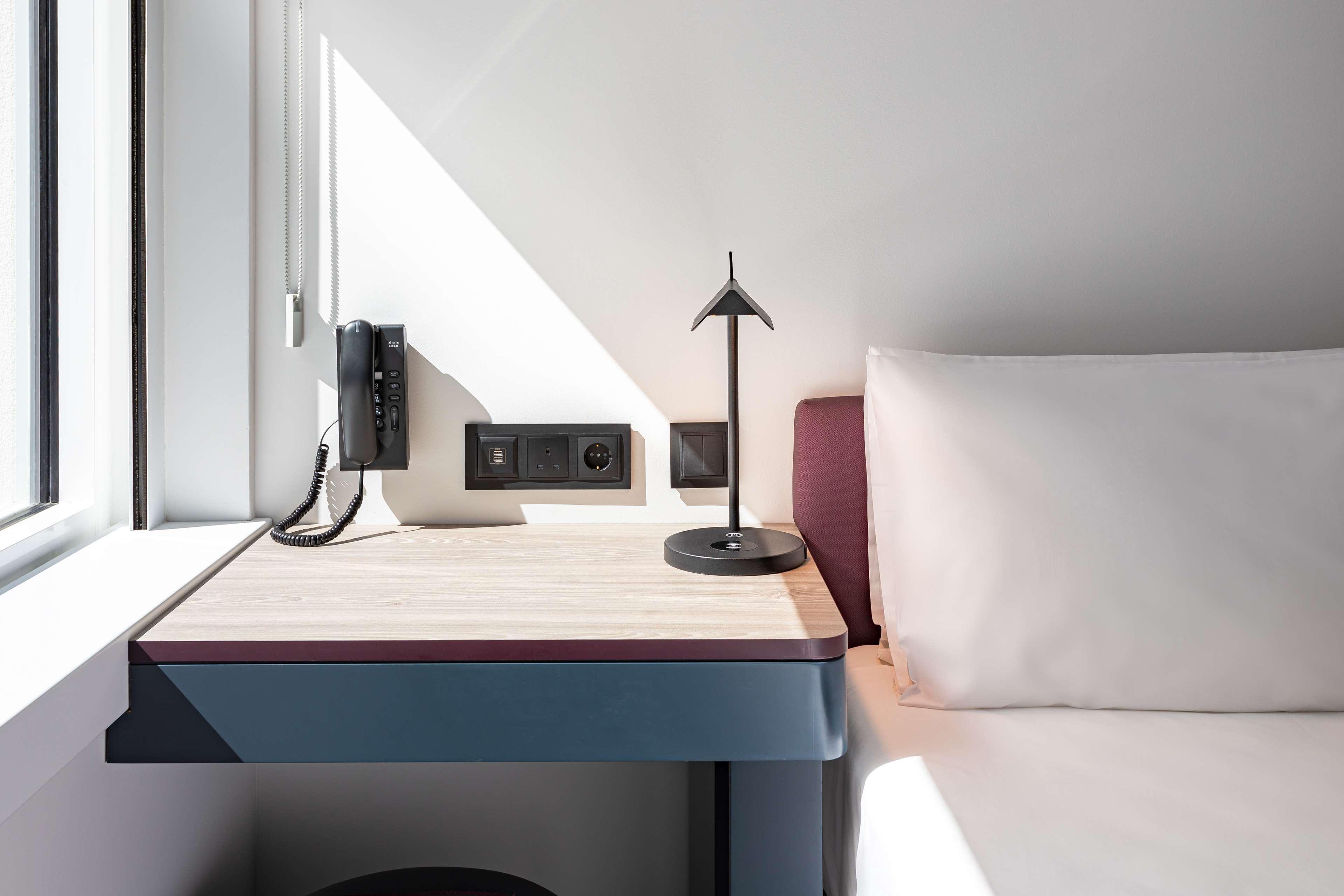 YOTEL Porto Centro Esterno foto
