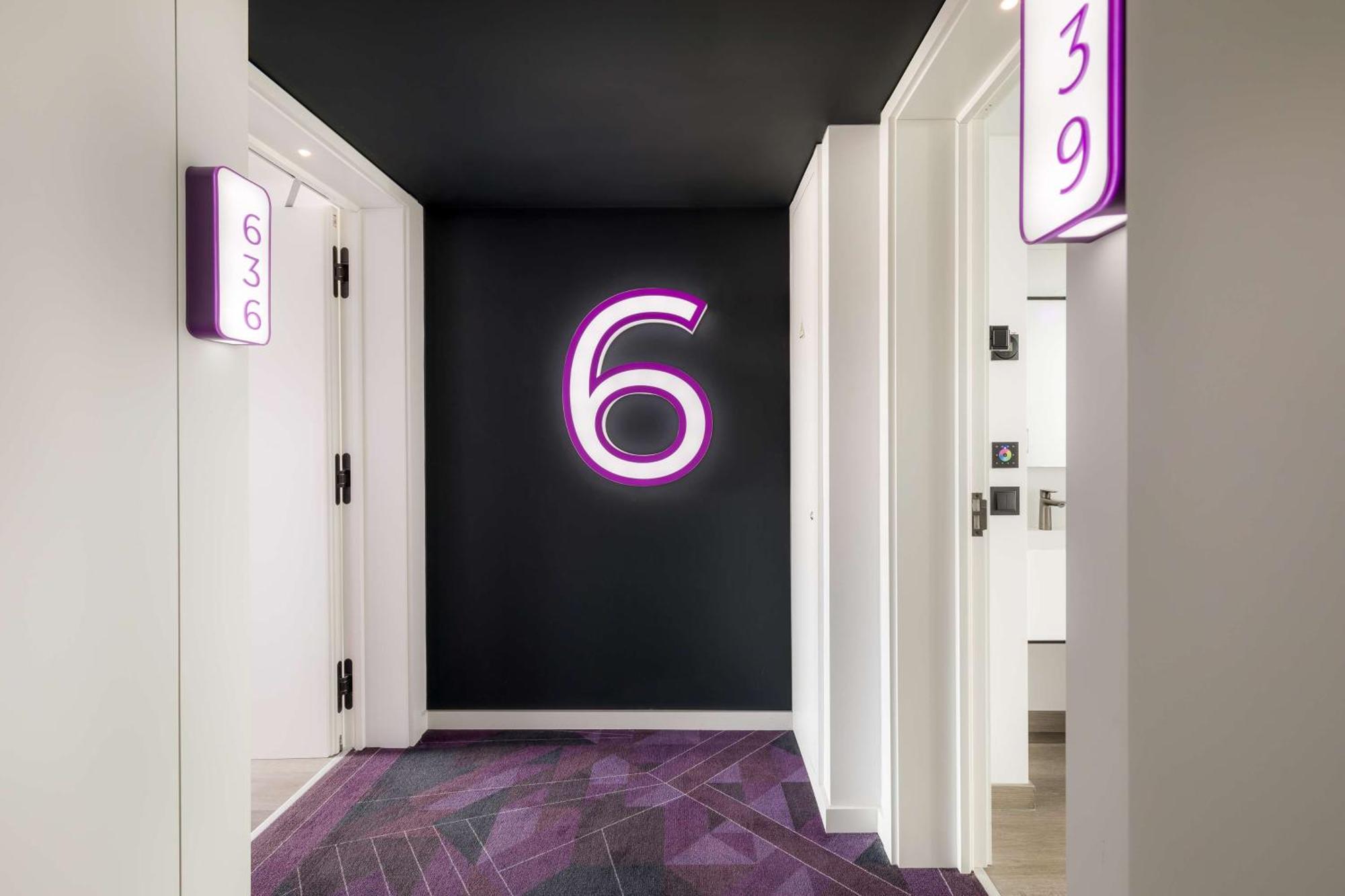 YOTEL Porto Centro Esterno foto