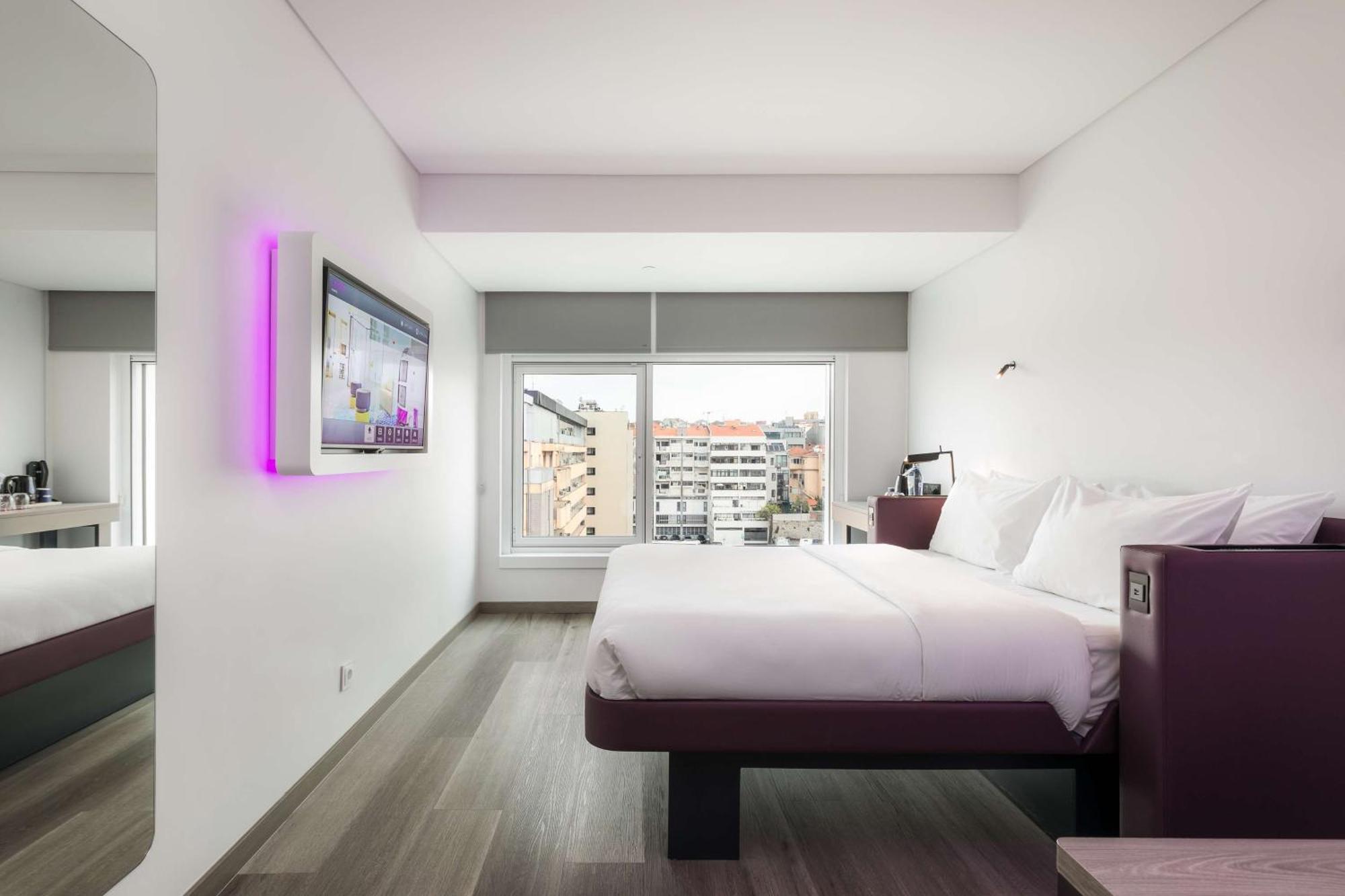YOTEL Porto Centro Esterno foto
